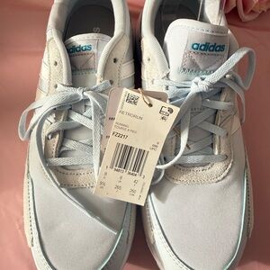Adidas White and Light Blue RetroRun Sneakers size US 9.5